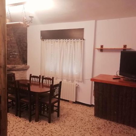 Fuente Del Gamellon Casa de hóspedes Buenache de la Sierra Exterior foto