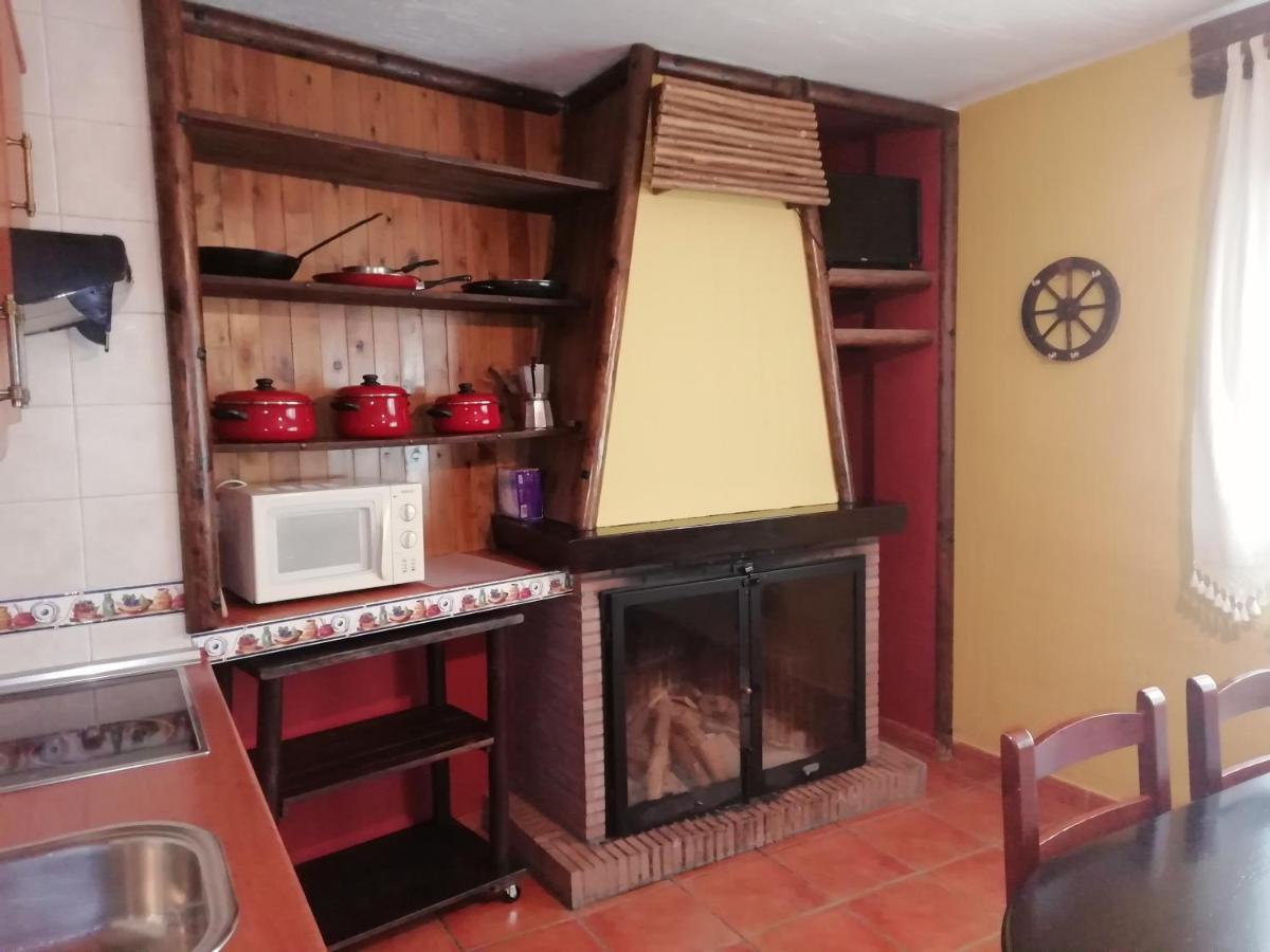 Fuente Del Gamellon Casa de hóspedes Buenache de la Sierra Exterior foto