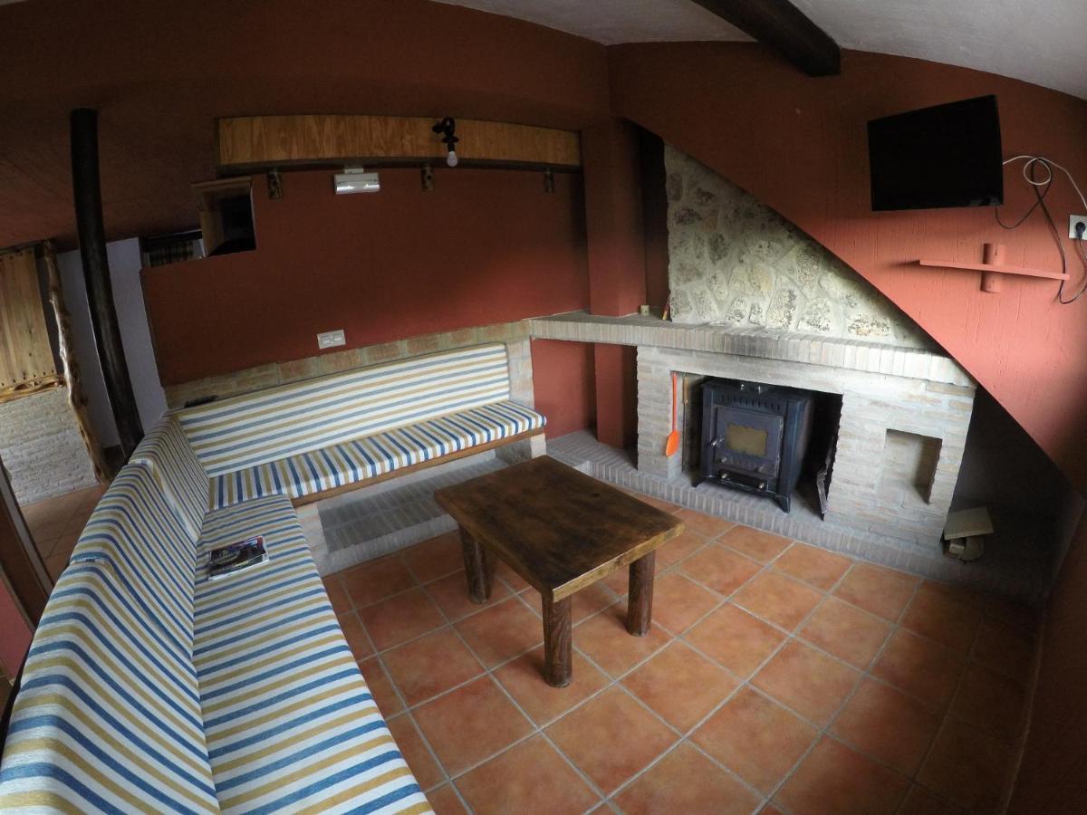 Fuente Del Gamellon Casa de hóspedes Buenache de la Sierra Exterior foto