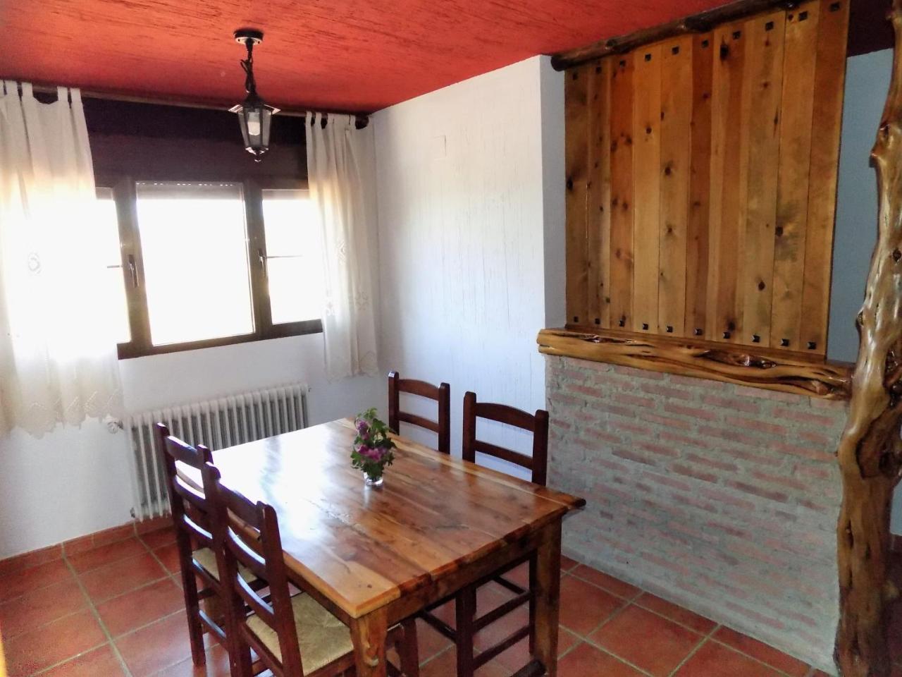Fuente Del Gamellon Casa de hóspedes Buenache de la Sierra Exterior foto