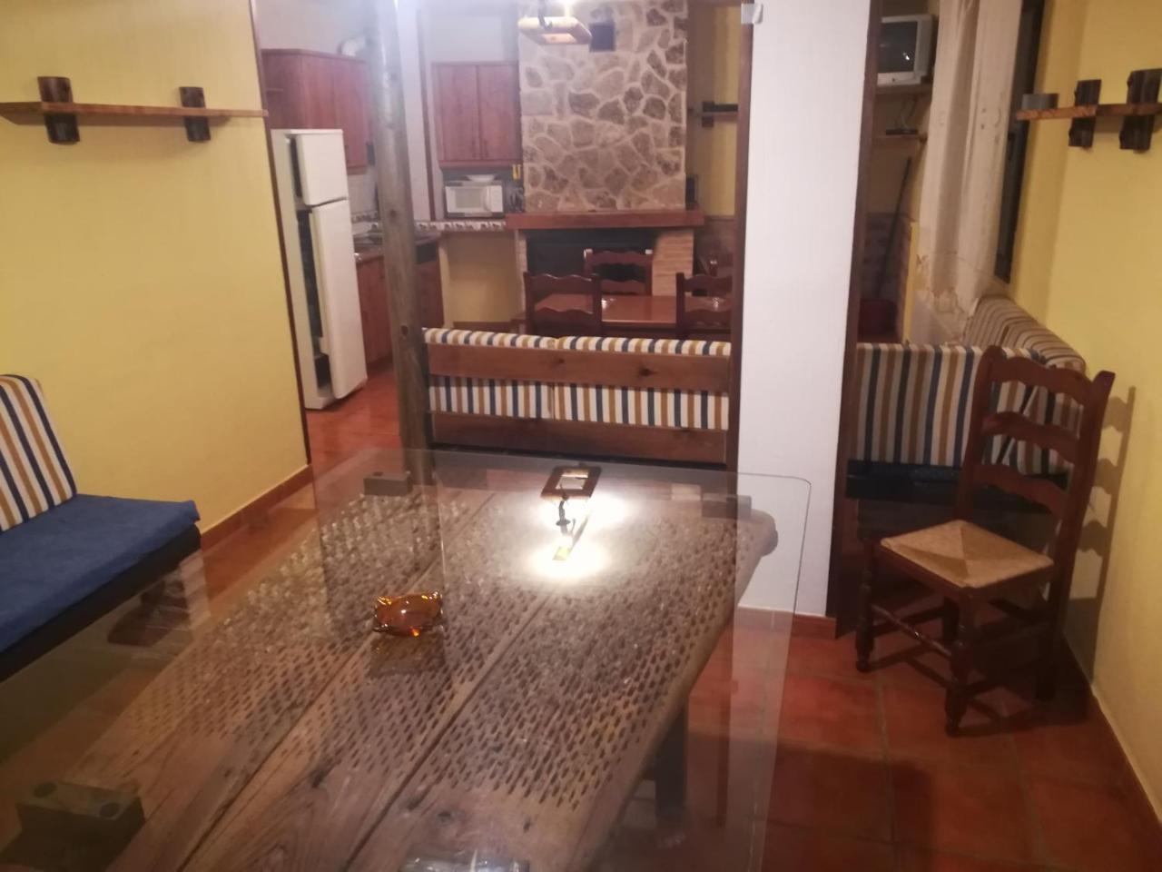 Fuente Del Gamellon Casa de hóspedes Buenache de la Sierra Exterior foto