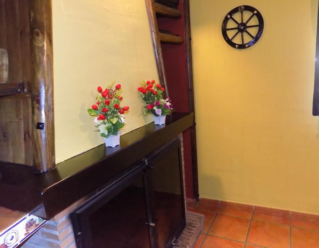 Fuente Del Gamellon Casa de hóspedes Buenache de la Sierra Exterior foto